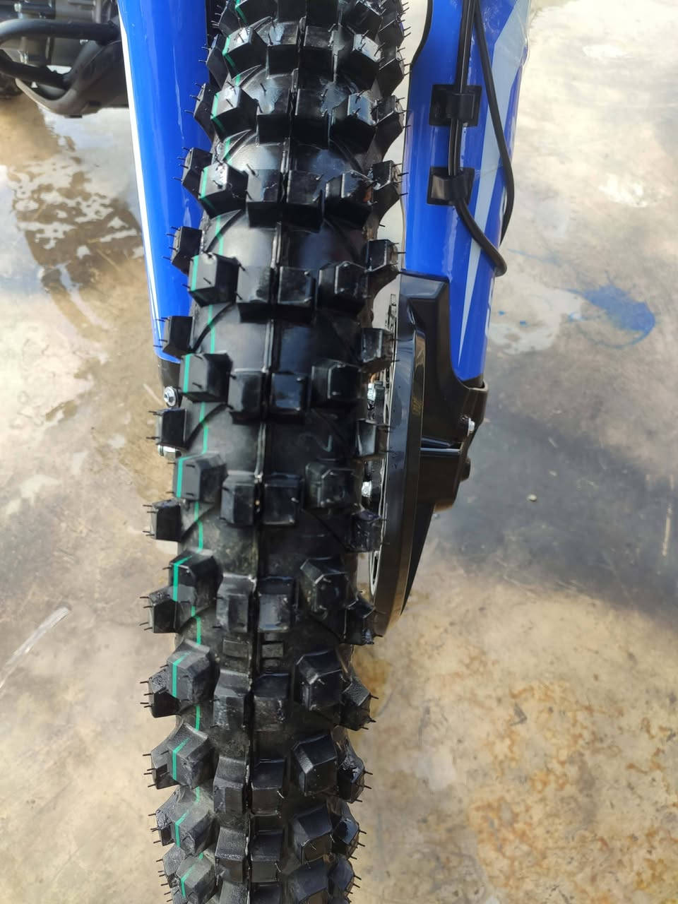 akr
بۆفرۆشتن لۆک پاکەتی نرخی ۱۰گەڵاقوفڵی مەعمەلەی نیە ۹۰کیلۆمەتر ڕۆشتوە شوێن سەیسایەق ***********چواروەلفە
