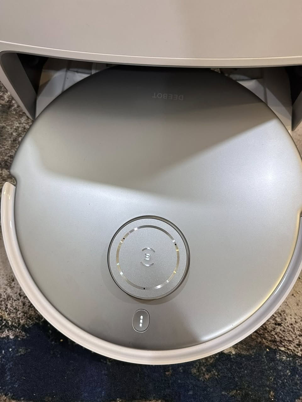 Deebot t20 omni heat
مواصفاته معروفة
كارتونة وغراض كاملة
ونظافة ١٠٠٪؜ 
متوفر توصيل


**إذا كنت صاحب هذا الإعلان وتريد حذفه لأي سبب، رجاءا أرسل رسالة إلى الدعم الفني**