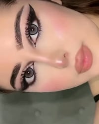 عدسات الملكه كوني معنا أكثر فخامة 🔥💯 للحجز والاستفسار المرسله خاص او و...