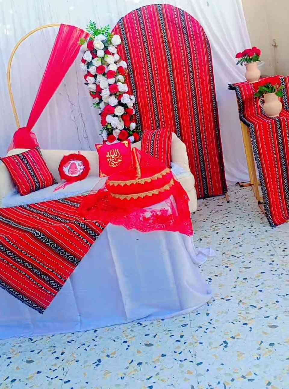 السلام عليكم عندي كوشات عددهن 3 وية الغراض بسعر مناسب جدا مكاني ديالى


**إذا كنت صاحب هذا الإعلان وتريد حذفه لأي سبب، رجاءا أرسل رسالة إلى الدعم الفني**