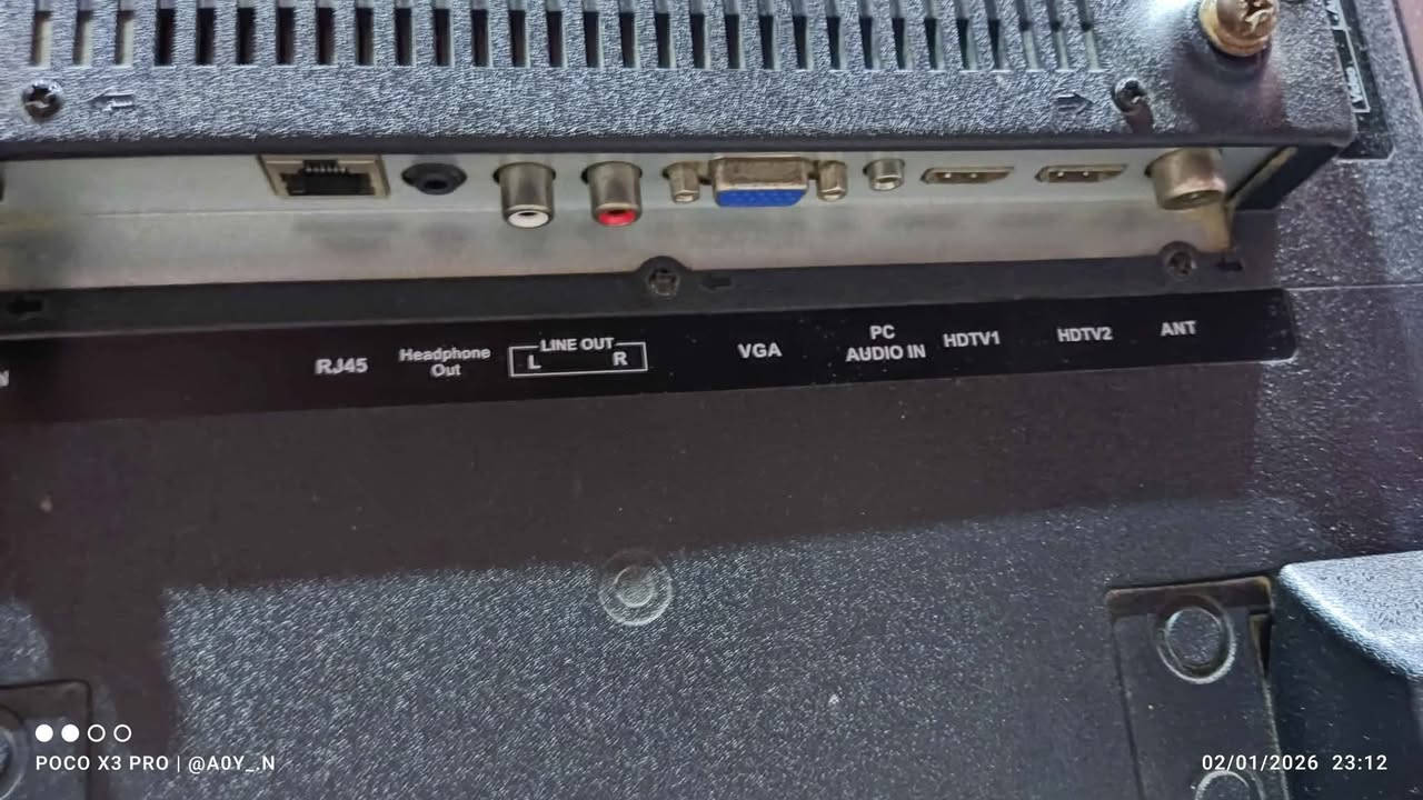 السلام عليكم 

شاشه ضد الكسر SUPER LG
حجم الشاشه 43
دقه 1080
مدخل HDTV 1
مدخل HDTV 2

الشاشه اخذتها عل مود البلي 
مستعمله قليل كلش ونضيفه وقويه

اخذتها 350الف 
اريدها 250الف وبيه مجال 

مكان البصره قضاء المدينه بني منصور ابو غريب شارع العالي مدرسه الفرات 

هاذا رقمي للمراسله *********** المدينة, البصرة
