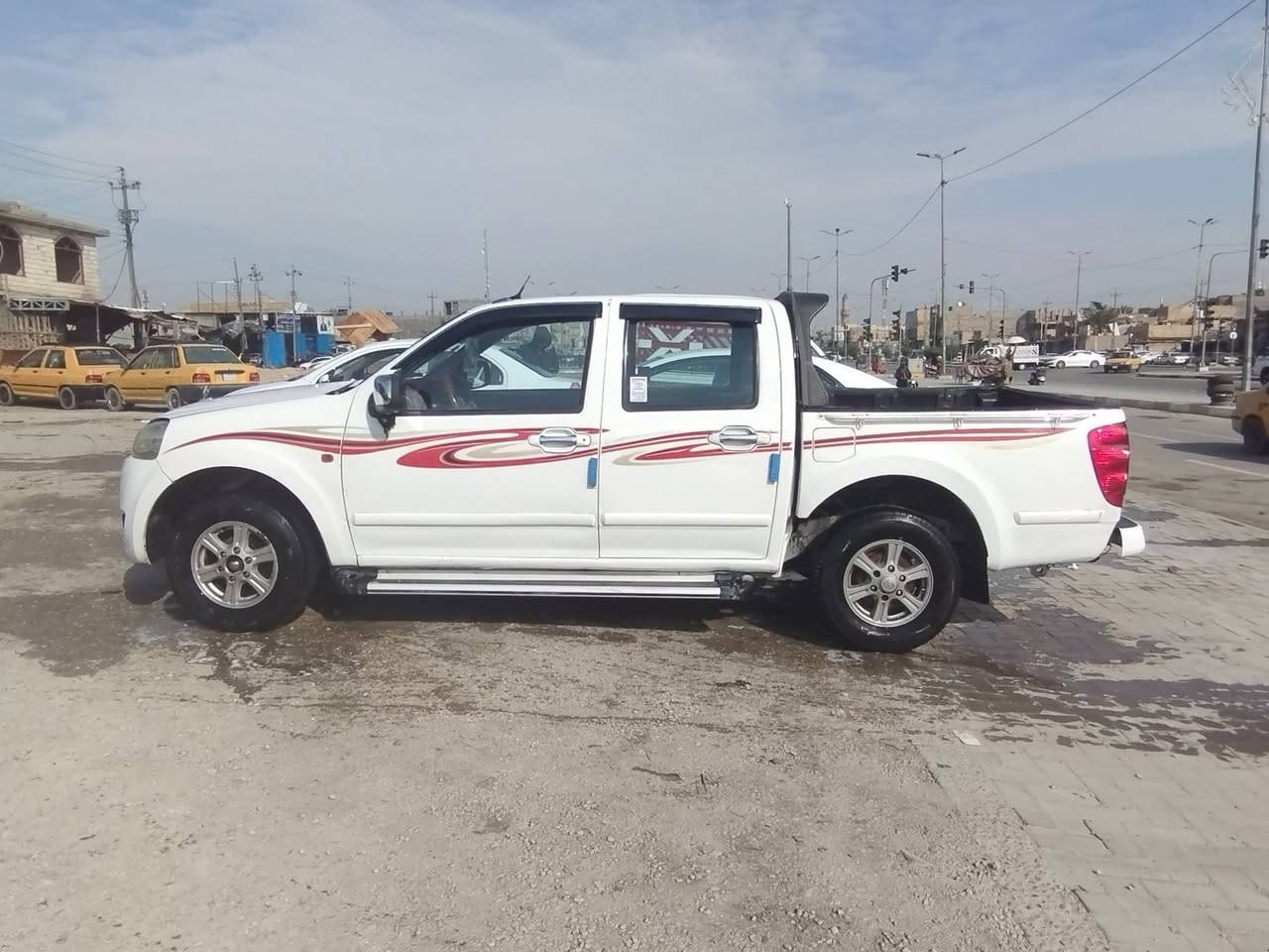 السلام عليكم كريد صيني للبيع موديل 13رقم نجف السعر 68بيها مجال للشراي مكاني كربلاء ***********
