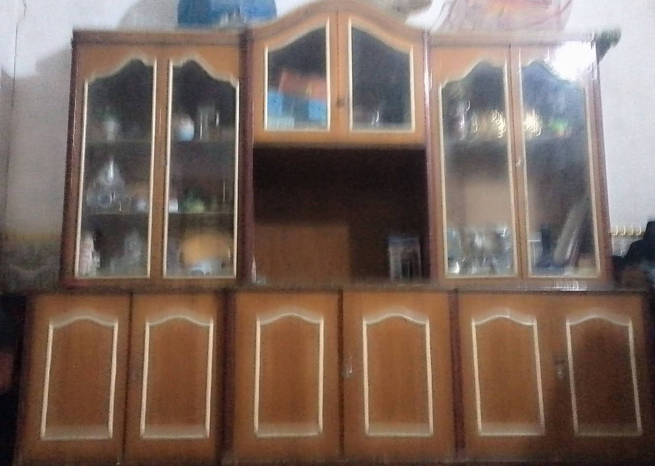 السلام عليكم معرض لبيع طابقين السعر 350وبي مجال مكاني الدوانيه قضاه غماس الرقم ***********
