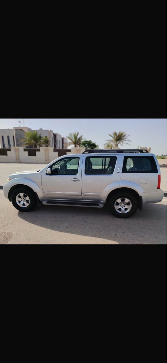 السلام عليكم 
نسيان بافندر موديل 2008 خليجي موصفات SE سياره  

فور ويل.      داخل جلد 

دشبول ارمادة.   3 قطع تبريد.   كامرة خلفية بلادية

تحكم ستيرن جهتين.  كروز تثبيت سرعة

سياره بدي نضيف سياره صار بيهه تعديل ربع جاملغ الامامي + شب.  تعديل بلبدنه 
سياره محرك كايم ابيع على وضعهه سعر المكينه 16 ورقه  وتبريد شغال 
سياره بغداد مشروع وطني تحويل ثاني يوم 
للسعر 60 
للاتصال *********** البصرة, العراق

