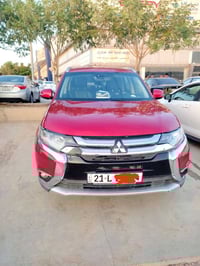 اوتلاندر ٢٠١٩ • دبل اكسل • كراسي جلد