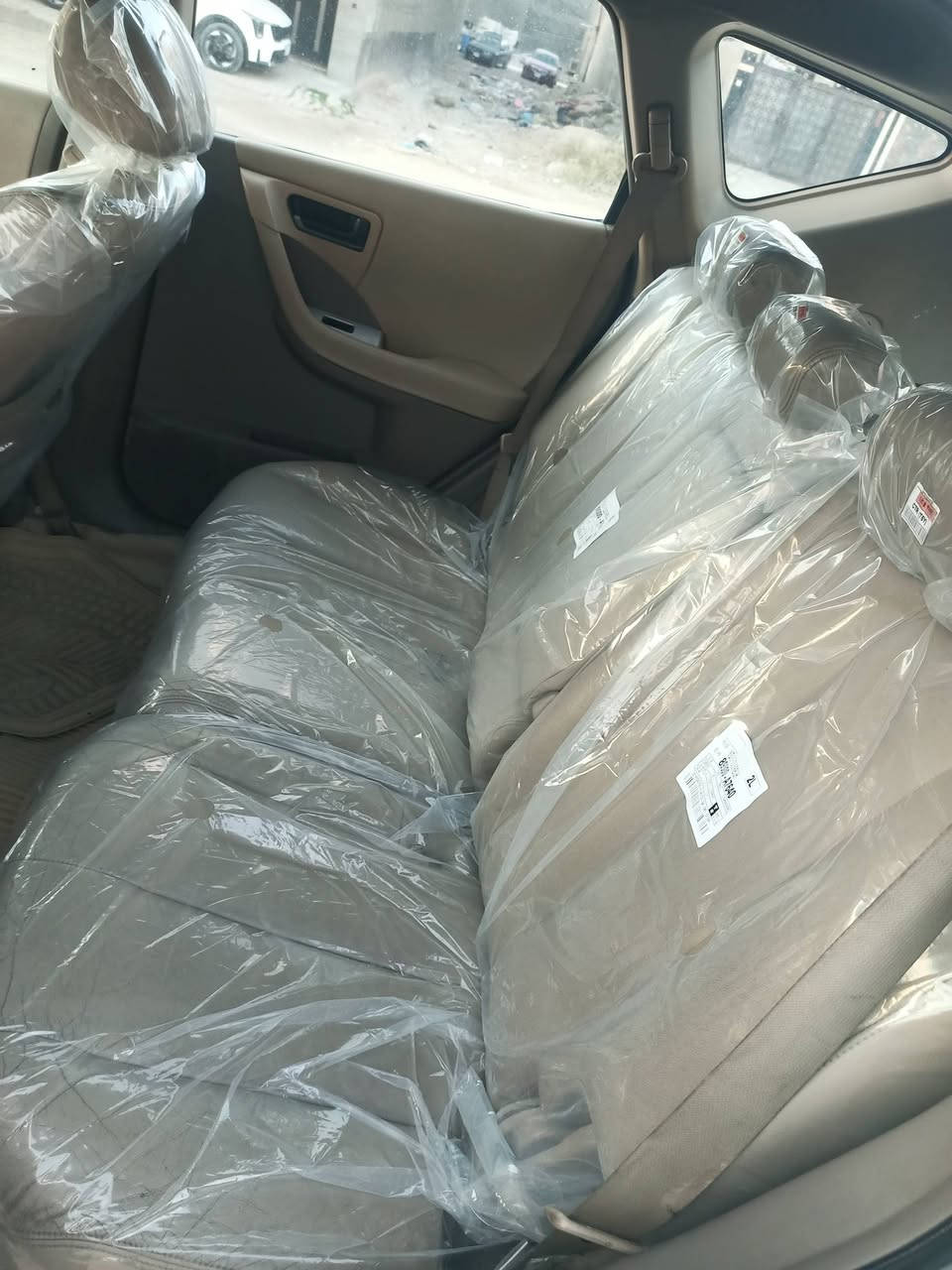 السلام عليكم مورانو 2005 بدون صبغ  نضافه فول احلى من الصور محرك V6حجم 3500 داخل جلد نضيف حداديه 100/100 كهرباء كله شغال كشن كهربائي سعر 80وبيها مجال لاستفسار ***********
