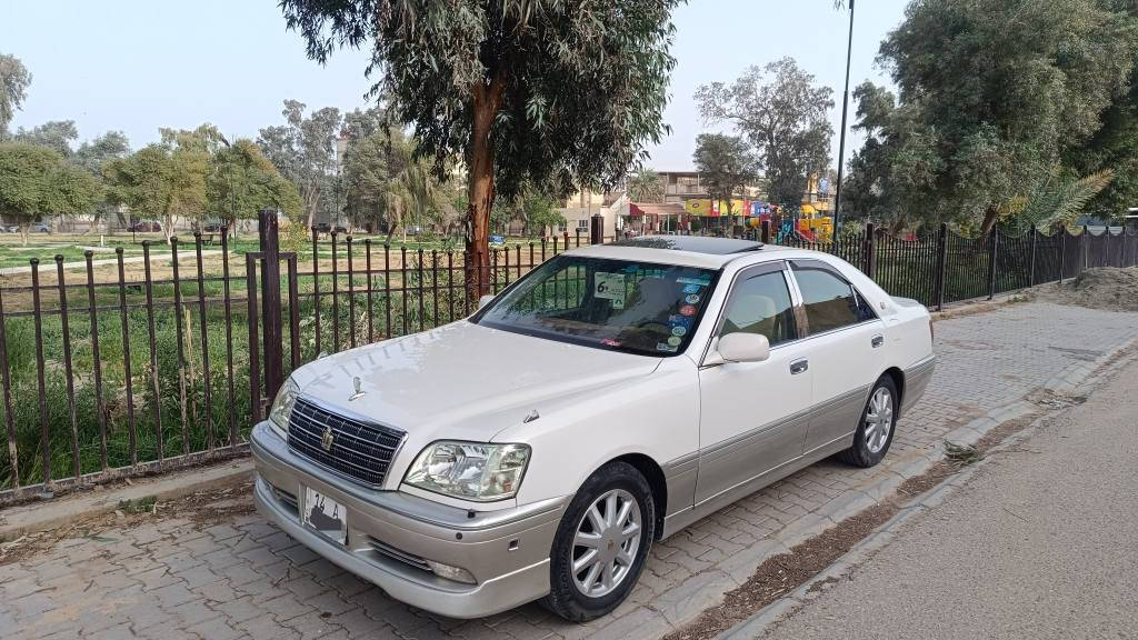 ملكه مديل 2001 رقم بصره دولي 
تسجيل جديد قرار 48 تحويل وين ما يعجبك 
فول مواصفات 1/1 ....كرستال أصل 
فتحه سلايت شغاله ،،،4دكم،،،شاصي 75
كشنات جلد +كهرباء ،،شاشه كامره خلفيه .رادار وبعد مواصفات كرستال الفول معروفه محرك ديفور الكبير 
 مكفولة من الكص والنقل جثه والضربة القويه
 السعر 165ورقه بيع أو ملكه صدفي تيربو جديده
وعذرا على اطاله استفسار أكثر على الرقم 
*********** النجف, العراق
