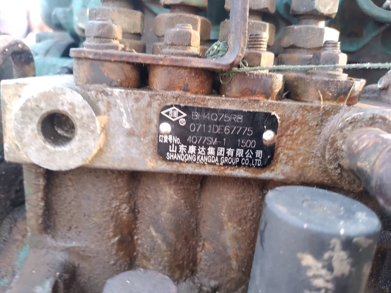 سلام عليكم للبيع مكينه كنتر صيني 2011 مكاني البصره القرنه نتصال عله الرقم ***********
