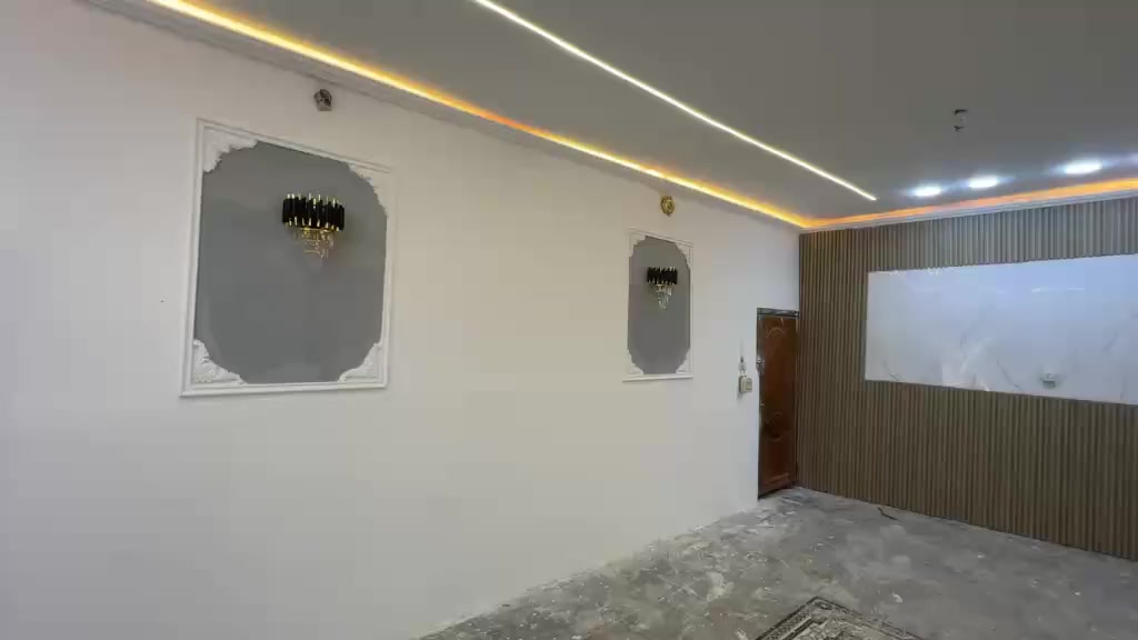 قبل وبعد العمل جزء من اعمالنا
عمل استقبال جبس بورد واناره مخفيه
سحبات جداريه واصباغ Sb
الخالدي لديكور والاصباغ ***********
