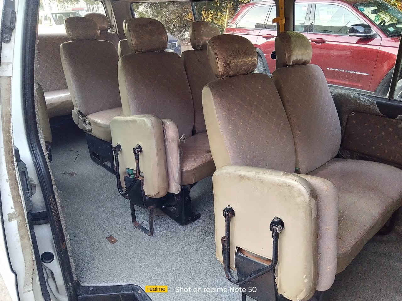 السلام عليكم 
جنبي 2014 للبيع سنوية باسمي 
مكاني الدورة المهدية الثانية 
سعر 85 غير متواجد ع فيس 
رقمي ***********
