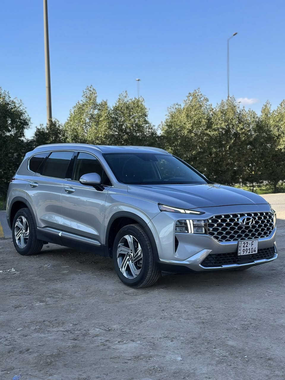 السلام عليكم من رخصة الادمن
هونداي سنتافي 2022 امريكية كلين تايتل  ماشية 19الف ميل

سعرها 228 ورقة وبيها مجال  

 

رقم اربيل باسمي تحويل مباشر سنوية 2029

محرك 4سلندر 2500 بانزين  

بصمة 

تشغيل عن بعد  

شاشة كبيرة 

كاميرا 360

رادار امامي 

تدفئة المقاعد 

بردات خلفية 

صندوق كهربائي

تبريد قطعتين 

5 راكب 

شحن لاسلكي 

قيادة ذاتية 

تحديد مسار 

 

مكان السيارة / بغداد 

للاستفسار  ***********
