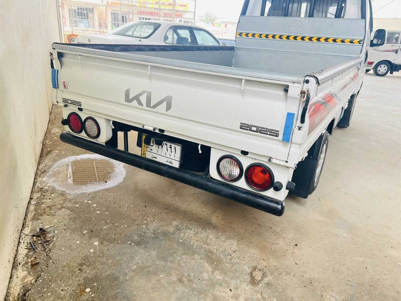 السلام عليكم  كيه للبيع مديل 22 مكفوله كفاله عامه رقم بغداد سنويه جديده  ماشيه  60   تحويل مباشر مكان السيره صلاح الدين الضلوعيه 
السعر عل رقم ***********  ملاحضه السونار  بيهه مفحوصه شاصي وكير ومحرك وكشر  خادم لجميع  اتصل ودلل
