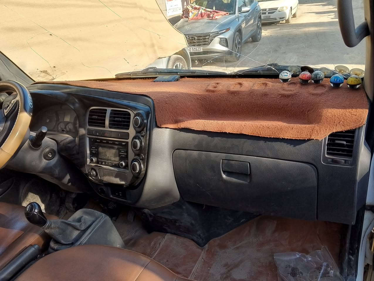 سلام عليكم كية الفين 700مديل 2018 رقم واسط سيارة مكفولة تخم تاير جديد حدادية صدر امامي خلفي جديد عنوان بلديات شارع مرور استفسار اكثر رقم ***********
