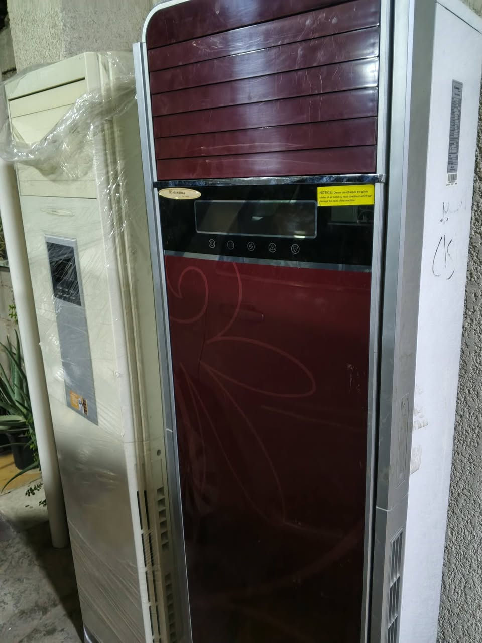 السلام عليكم سبالت طنين او نص جدا نضيفات شرط الشغل السعر 650موبايل ***********
