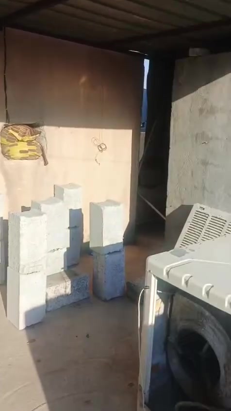 بيت للبيع في الفيلق يم فلكه كاوة سعر 11 وبي مجال مساحته 140 التواصل واتساب +964 778 173 3706


**إذا كنت صاحب هذا الإعلان وتريد حذفه لأي سبب، رجاءا أرسل رسالة إلى الدعم الفني**
