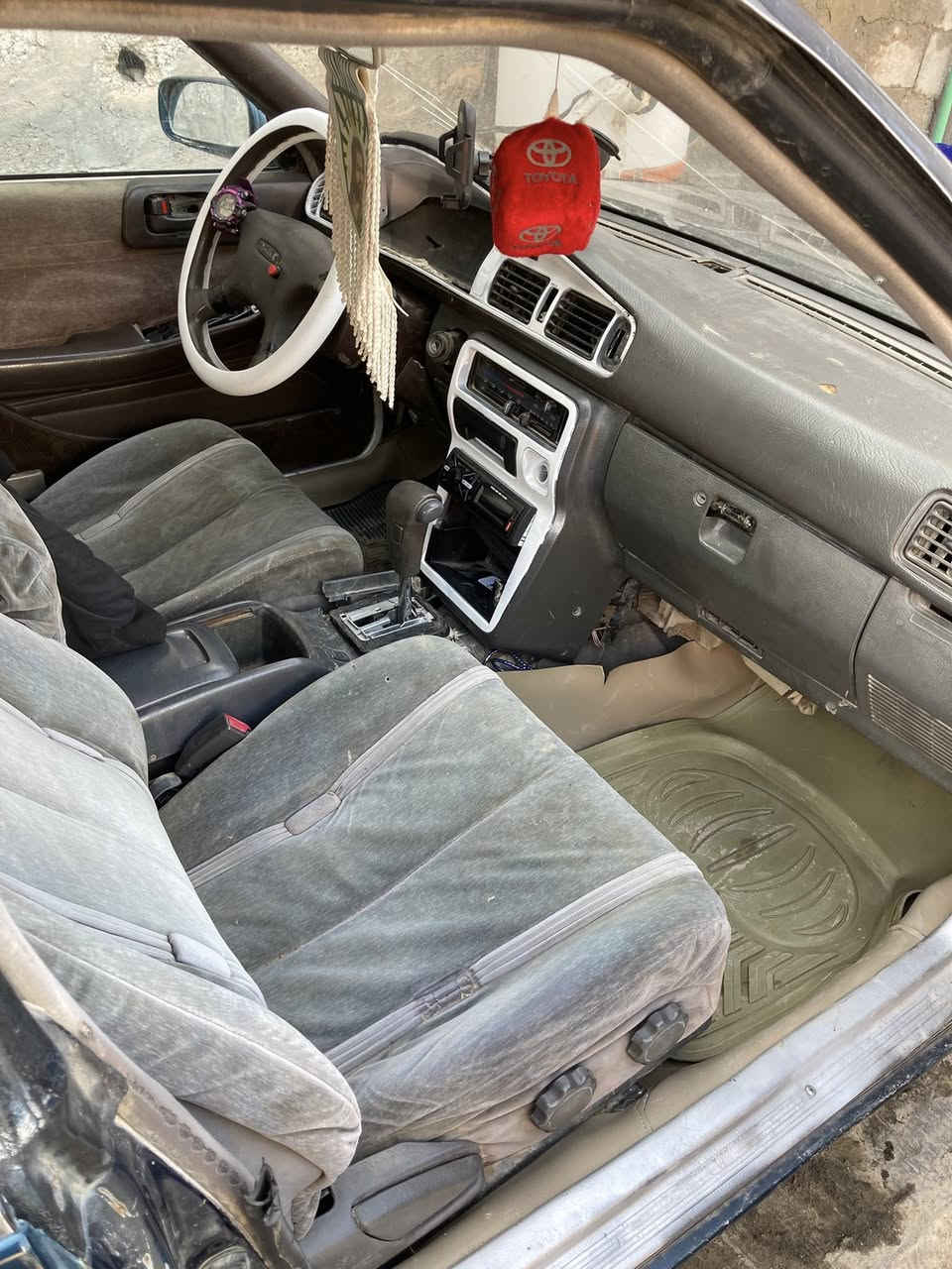 مارك عظم للبيع موديل 1991 صدر امامي وخلفي مكفول سنويه بعدهه مامنتهيه تخم تايرات جديد رقم انكليزي الجديد ومكاني ديالى رقم ***********
