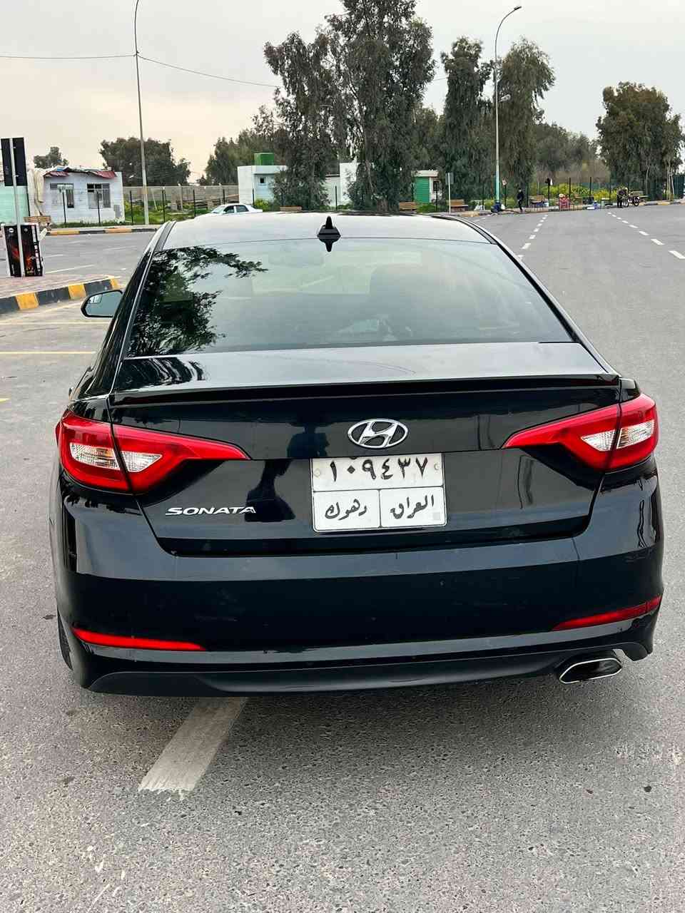 هونداي سوناتا 2017

الون اسود 

محرك 2400 جي تي اي

باب سايق مبدل ب خارج 
شبر ببوند شبر ب جاملغ جهة اليسار 
تعديل بارد بسيط جاملغ اليمين خلفي 
***********
السعر 115

