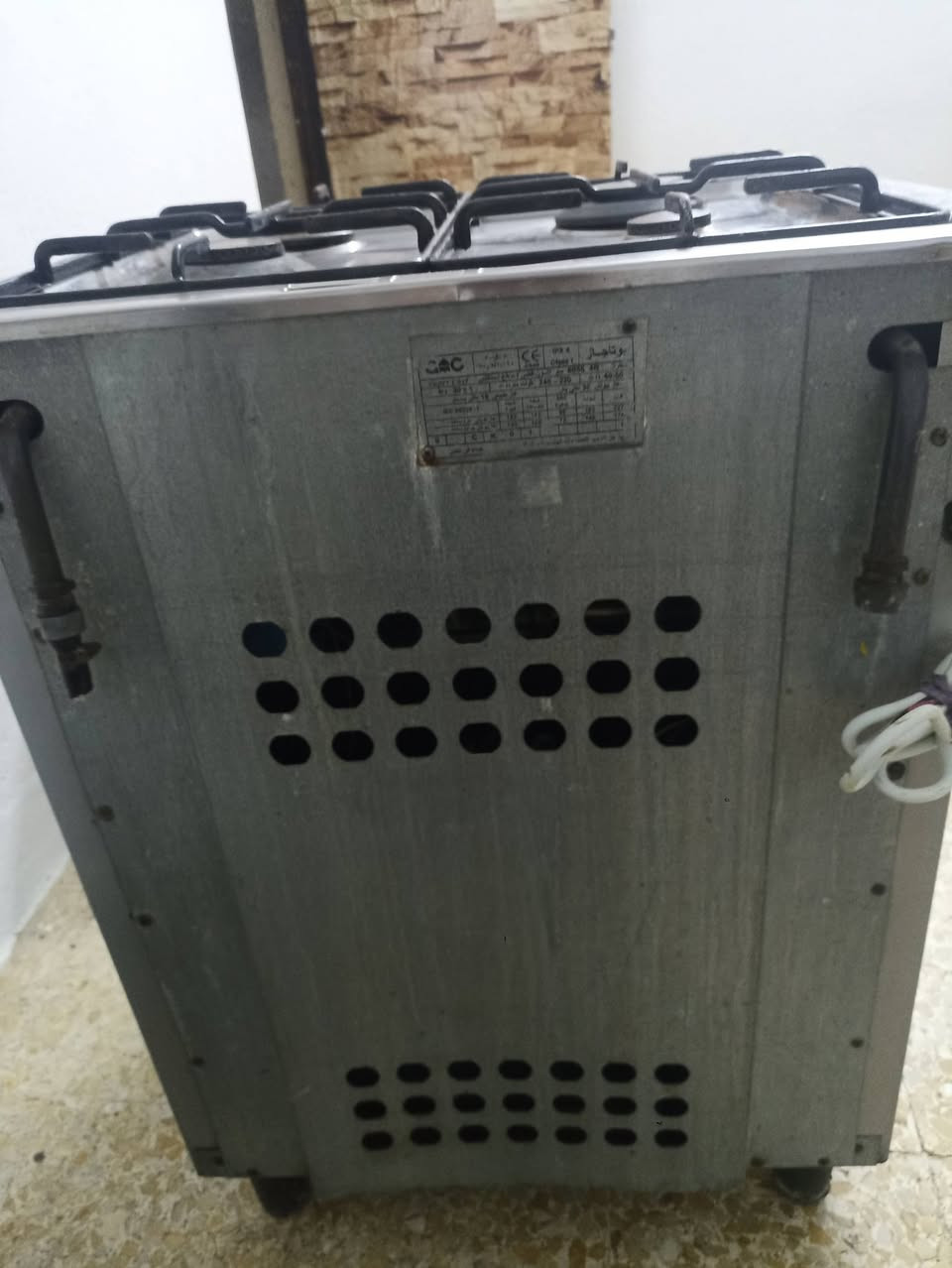طباخ للبيع السعر 100 وبيه مجال
رقم ***********
