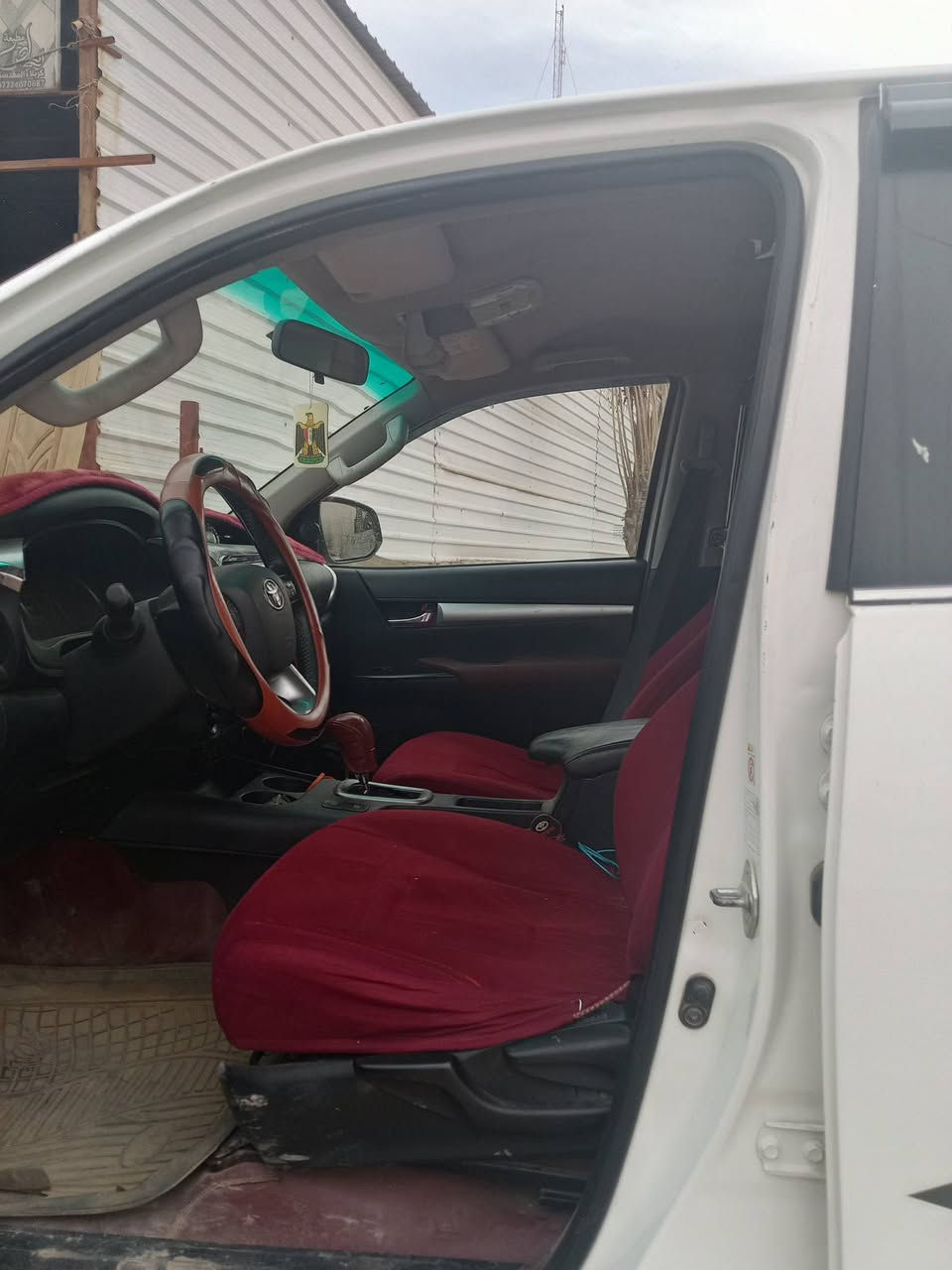 للبيع هايلوكس 2018 كاز كاز رقم اربيل الجديد عندي وكاله بسمي بيها صبغ نص بنيد وجاملغ بصمه فورويل فول مواصفات و بصمة ابواب ماشيه 220 للاستفسار ***********
