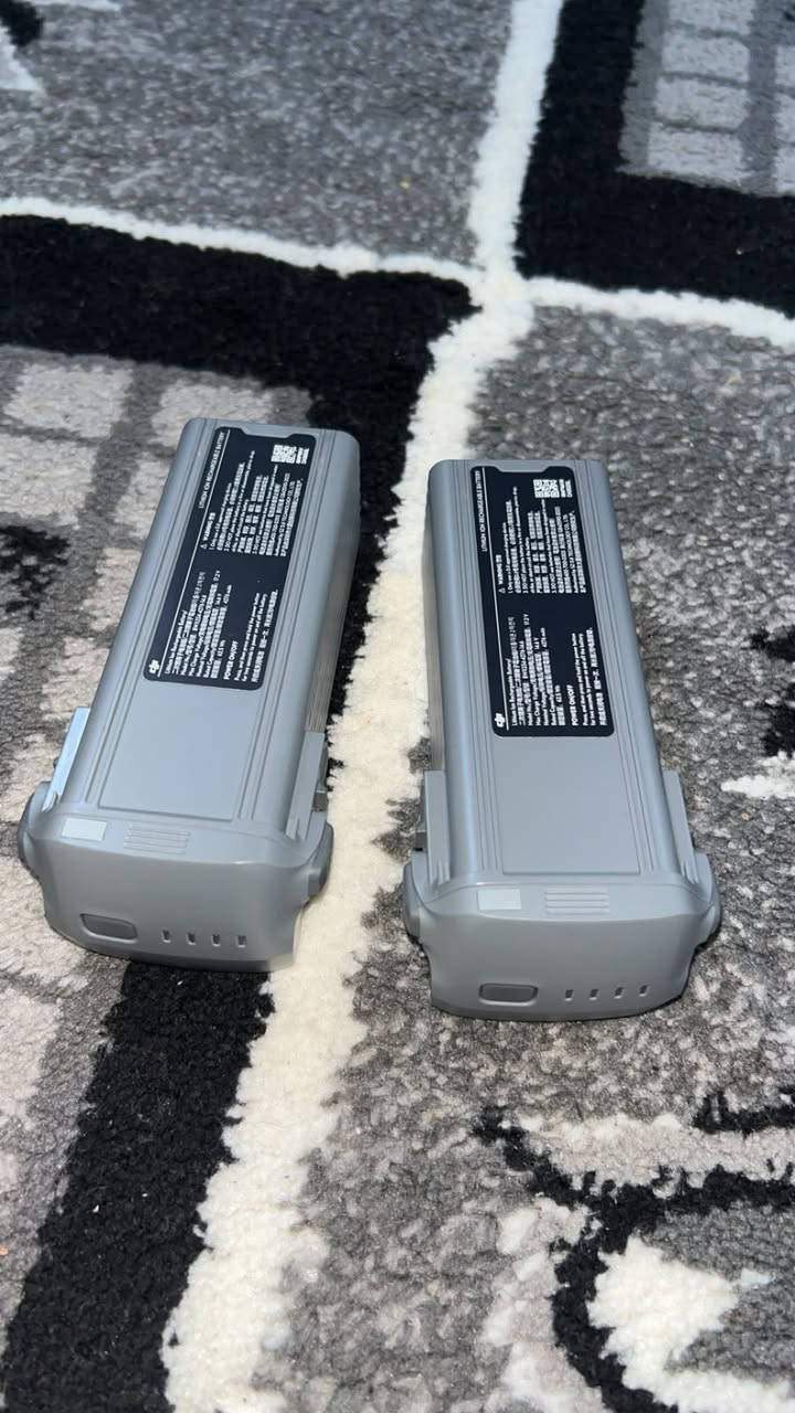 بوو فروشتن  شتەکانی air 3sن
جانتەی شەریکە💼
ریموت کونترول RC2🎮
دوو پاتری سڤر بەکار ناهاتون🔋
قاعیدەی شحن(HUB)
هەمووی سڤرن بو بازارکردن نامە بنئرە🖤🤍


**إذا كنت صاحب هذا الإعلان وتريد حذفه لأي سبب، رجاءا أرسل رسالة إلى الدعم الفني**