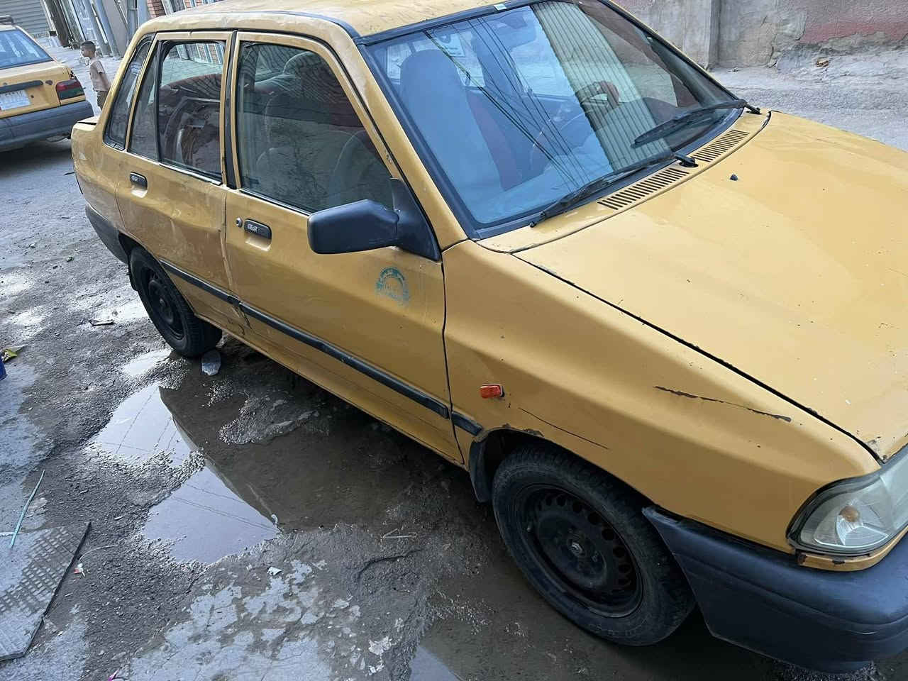 سلام عليكم سايبه موديل ١١ كير ومكينه مكفولات تخم تاير جديد كهرباء كله شغاله حداديه نص عمر رقم صدامي سنويته كارتونيه  السياره بدون  بس عندي مستمسكات راعيه عندي مكان السياره بغداد السعر ٩
***********
 واتساب ***********
