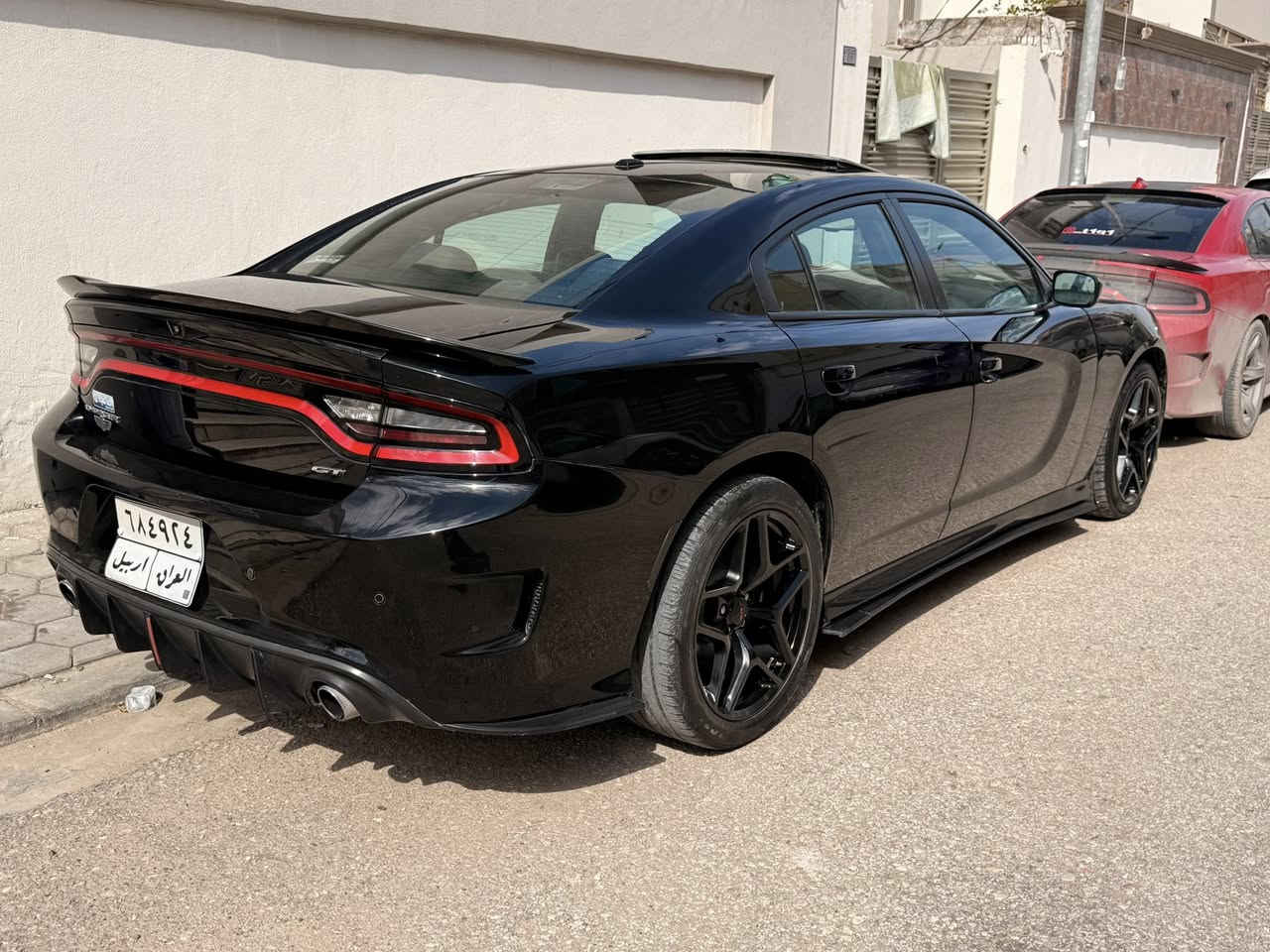 سلام عليكم 
جارجر مديل ٢١ خليجي وكاله هارلم GT
فول فتحه سلايد روف
حساسات 
شاشه كبير 
تراك باك
ويل ٢٠ تو سايز 
كشنات جلد حضن
مواصفات gt معروف الخليجي 
بيه صبغ بدون فتح وبدون تبديل بنيد وجاملغ السكن صار بيهه ب العراق 
السعر ٢٤٥ 
للاستفسار على الرقم *********** متواجد ع النت ووتس اب
