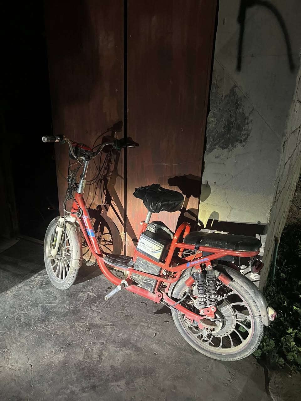 لبيع باسكل شحن شغال بس نقصه بطاريات تاخذ عل فحص سعر ٧٠بي مجال مكاني شهربان***********
