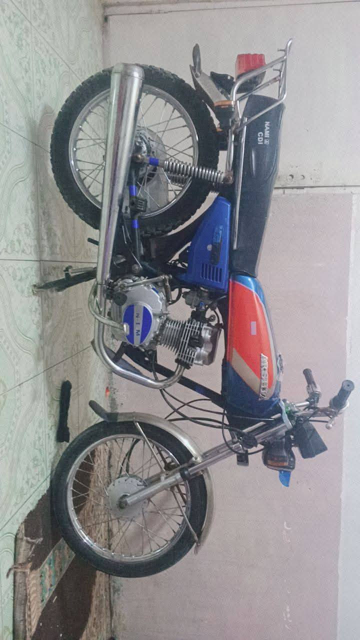 دراجه  للبيع ارشا موديل 2018 المكينه  23  اوراق اصولي بعدهن بل جيس نضيفات دراجه خير من الله السعر 550وبيها للشراي المكان كوت زين القوس***********‬‏ مكينه 23 اني مكلف بلنشر مكلف بلنشر رقم راعيها☝
