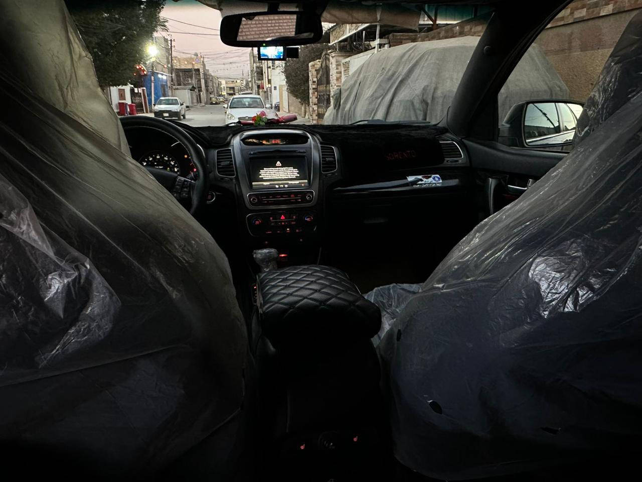 سلا عليكم سورنتو 6 فول 1/1 بسمي مكينه وكير مكفولات بيه تلاث قطع صبغ بدون دواخل عرضه 145. وبيه مجال رقمي 0775 267 7896 عنوان بغداد لامين الثانيه
