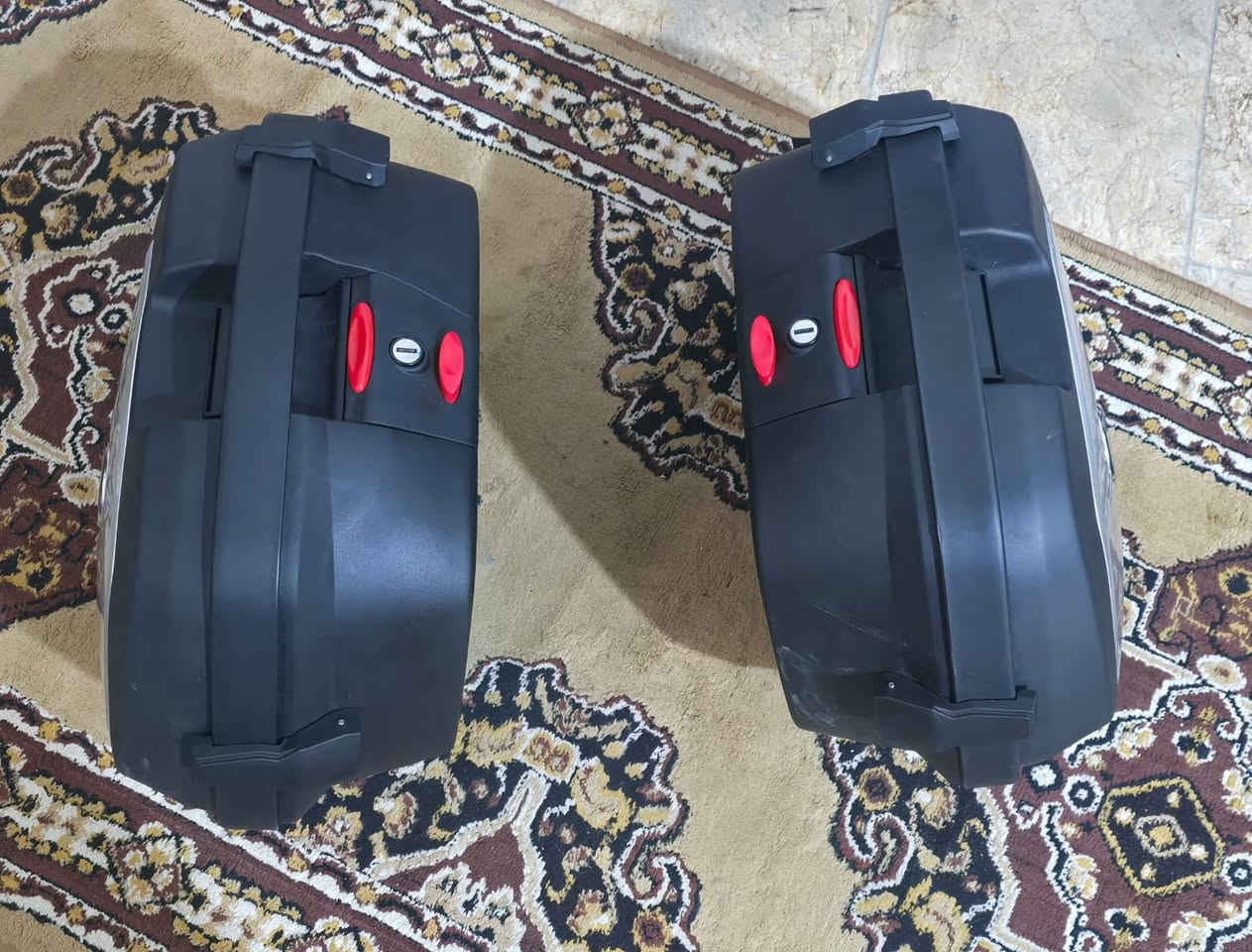 السلام عليكم جنط دراجة جانبيات يرهمن جميع الدراجات متحركات مو ثابتات يعني القاعدة تبقى ثابته والجنط ينشلعن بكلايت طويل نظيفات كلش مستخدمات تقريبًا اسبوع مفتاحهن الأصلي وجميع قواعد التثبيت موجودات السعر ١٤٠ وبيهن مجال قليل 
واسعار الجديد فوك ال ١٧٥  تشوفهن غاليات اعبر المنشور و آسف على الاطالة 
للاستفسار خاص


**إذا كنت صاحب هذا الإعلان وتريد حذفه لأي سبب، رجاءا أرسل رسالة إلى الدعم الفني**