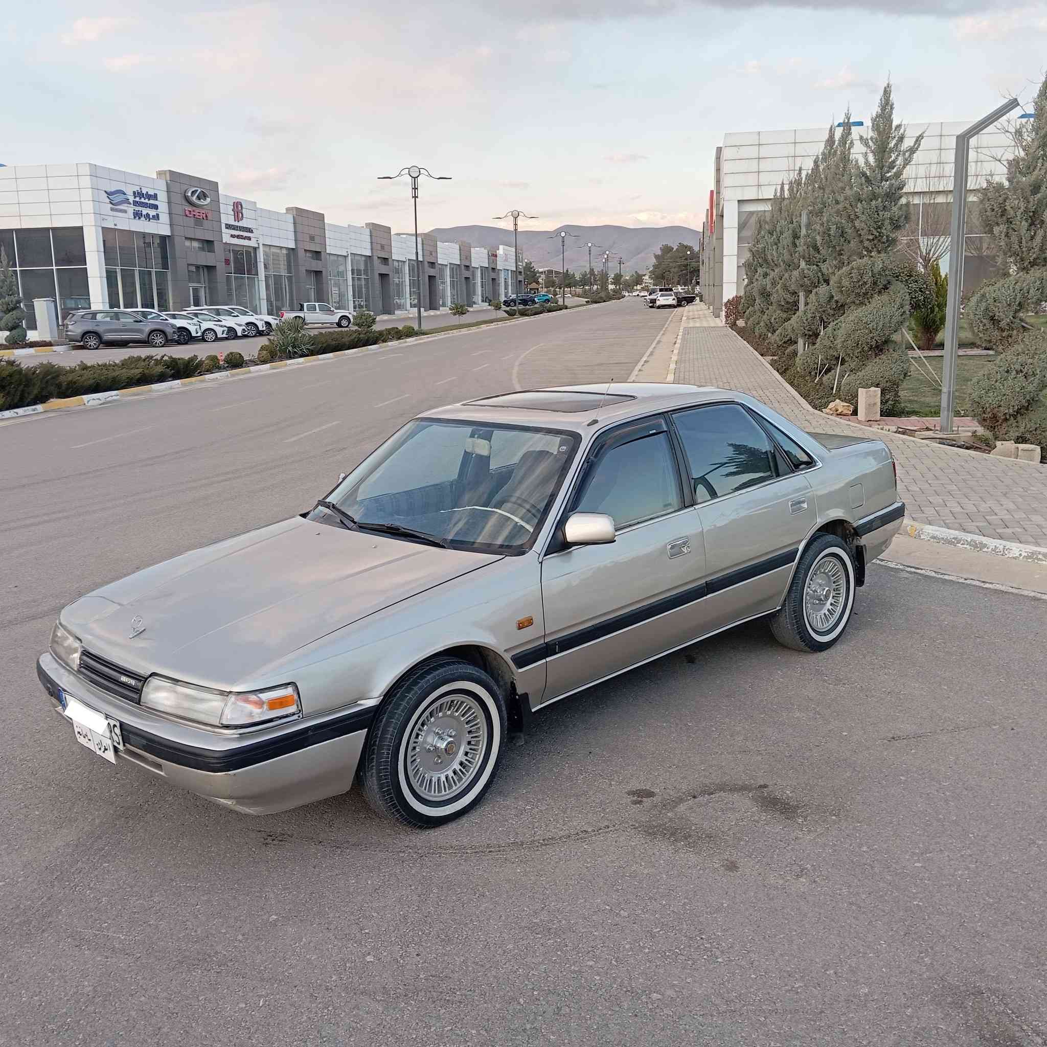 مازدا سنوق مەکینە ٨ وبەخ گیڕ عادی ڕەنگی سلڤەر دەعموو لێدراو ڕزیوی نیە گێڕو مەکینەو تەقەو رەقە کارەبای بەشەرت ٤جام کارەبا سەقف سلایت سوکان باوەر ٤تایەو ویلی خەت سبی لەزیرە زیری لەسقفی جوانترە بی رزیوی سعر ٣٨ گلاو کەمیک معامەلە لەسلێمانی زم ***********
