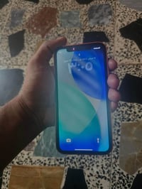 ‏جهاز iPhone 11 عادي محور إلى 17 Pro الجهاز Face ID شغال كله كامل بس ا...