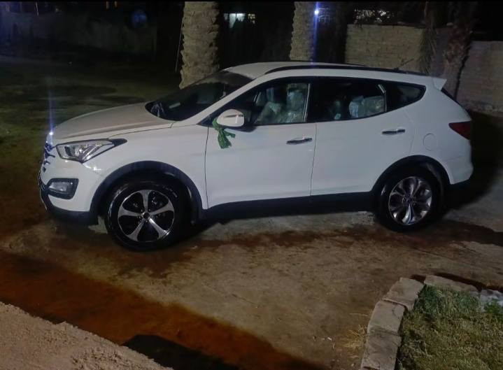 سلام عليكم عندي سنتافي خليجي موديل 2014محرك سده سنتر وسبعه راكب رقم سياره بابل سياره حلوه مال جناي *********** عنوان سياره بابل الحله النيل
