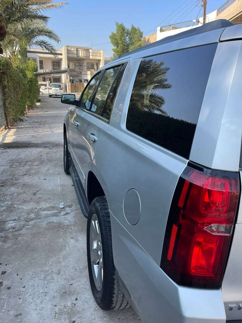 تاهو للبيع موديل 18
LS حادث جاملغ وبنيد تبديل بلادي بدون صبغ 
السياره بسمي فور ويل تشغيل عن بعد 
السعر 33 الف وبيه مجال 
بغداد السيديه 
***********
