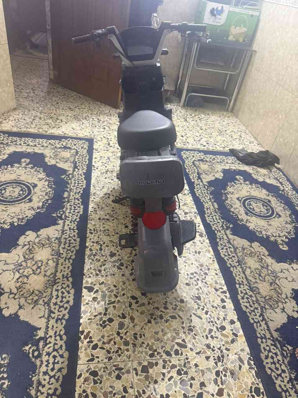 دراجه شحن للبيع نقصها بس بطاريات  قيم وآخذ باليرضي الله  مكانها بغداد الحبيبيه
***********
