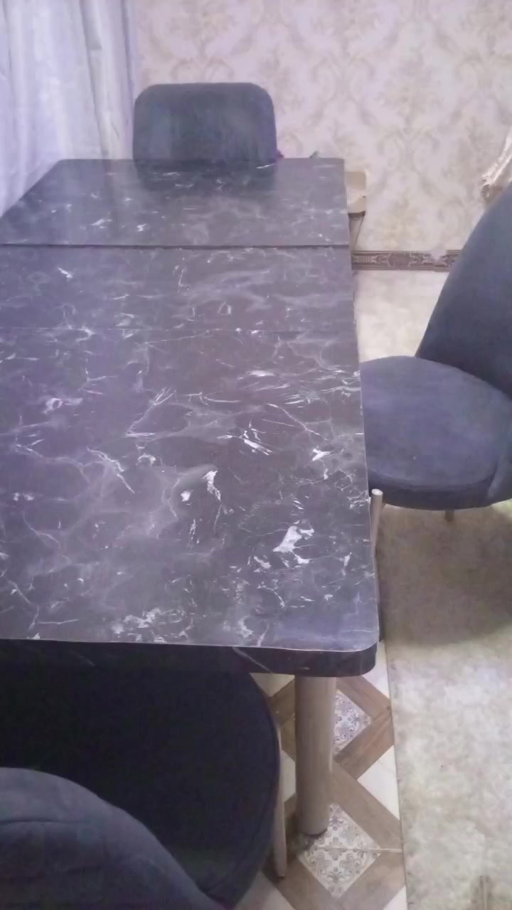 ميز مع 6 كراسي مابي اي عيب قبل فترة اشتريته ب 160 السعر الحالي 100


**إذا كنت صاحب هذا الإعلان وتريد حذفه لأي سبب، رجاءا أرسل رسالة إلى الدعم الفني**