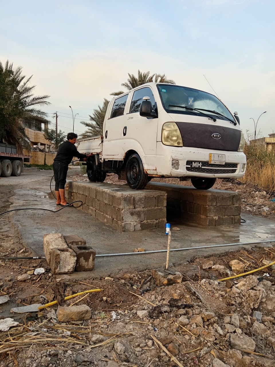 من رخصت الأدمن تم بعون الله تجهيز رنبه غسل خلف كراجي القديم تغسل سيارتك (بيدك ) بلفين دينار ول ما عنده علا حسابي
العنوان بل 6تلاف مقابيل مدرست الحجر الاسود داخل الفرع
موجودين من الساعه 8 الصبح لل 10 بليل
***********
***********
