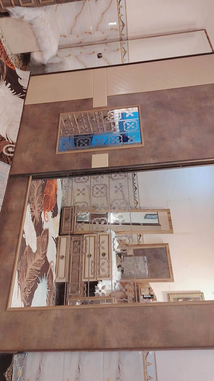 السلام عليكم
غرفه9قطع نضيفه 
 السعر 700وبيه مجال بسيط المكان بغداد
اي استفسار ع الرقم ***********
الخاص مغلق
