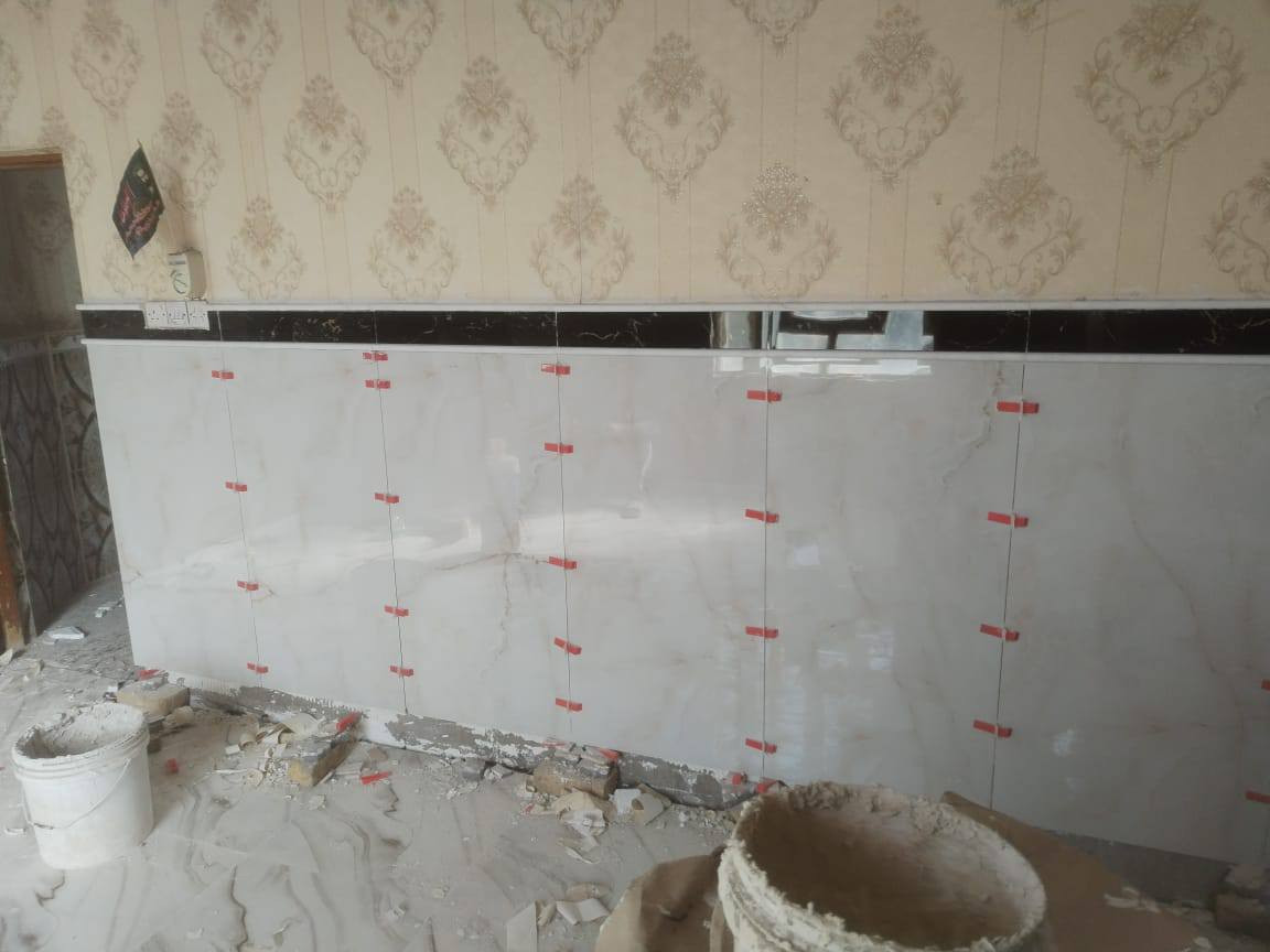 السلام عليكم 
عملي بورسلين الواح جداري المتر ب6
تطبيك ارضي المتر ب5
 عملي نجف وكربلاء 
 ***********
*********** واتساب 
ادمن وافق على باب الله
