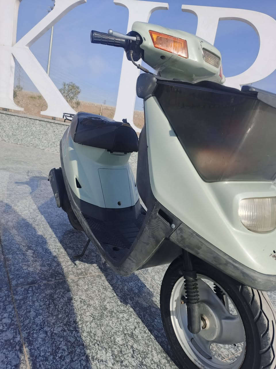 سلام علیكم اخوانی الماتور لبیع محرك(٨۰)تایرات جدید (5000)کم رایح كل جسمه كبس وبیلادی كتلوك هم باقی ر.م***********مکانی ڪرڪوك
