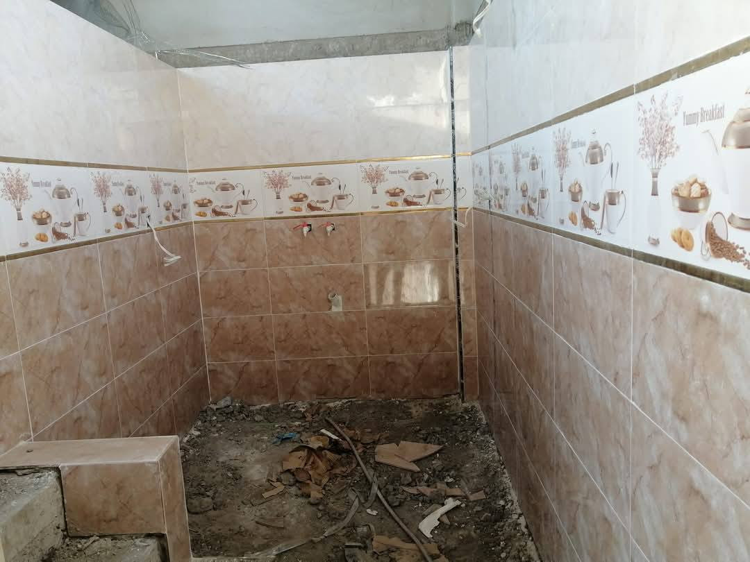 السلام عليكم اسطه سيراميك متفرق حالين ابسعر مناسب شغل شرط رقم واحد رقم الهاتف *********** كورك *********** اسيا
