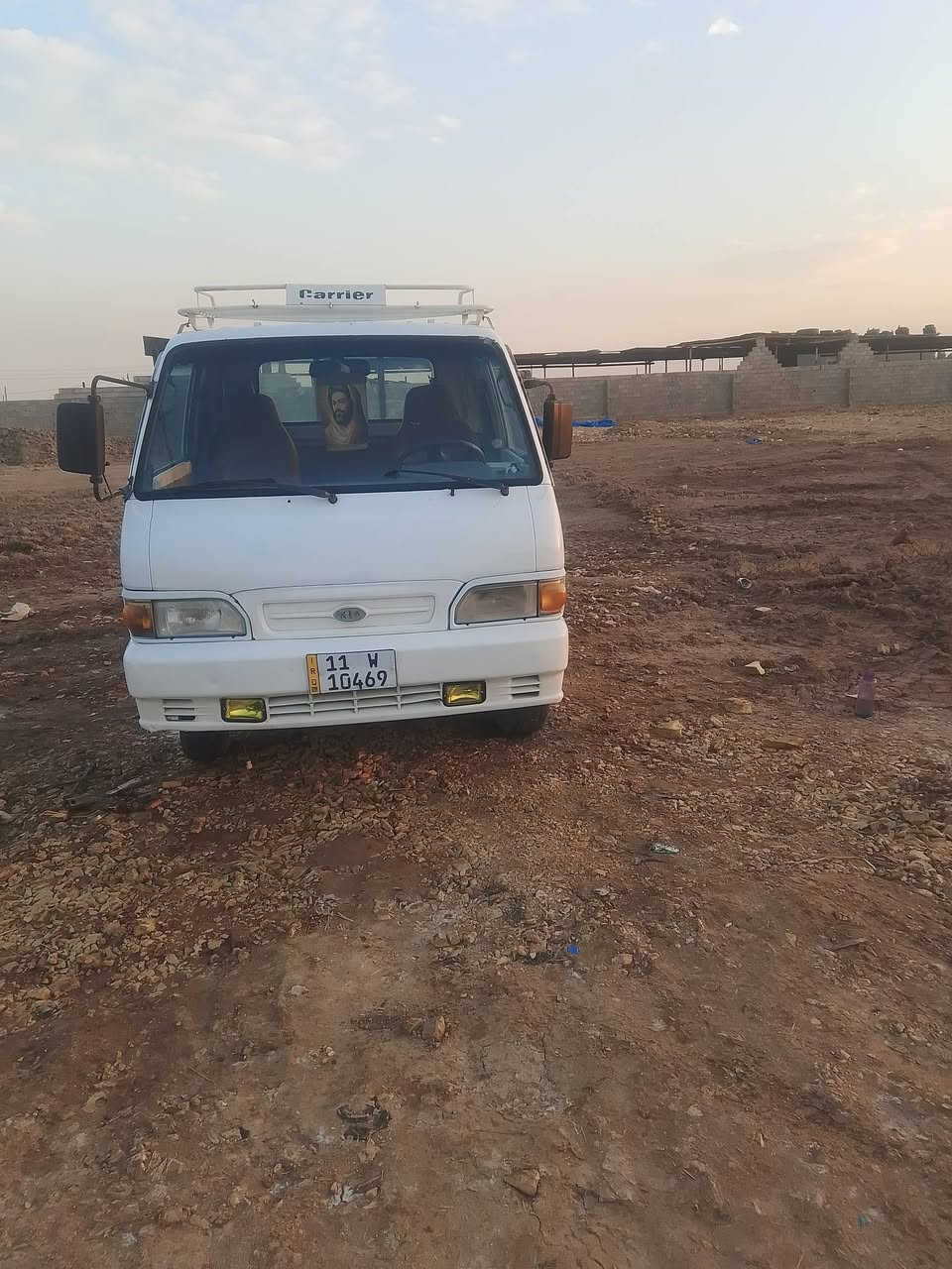 سلام عليكم كيا بنكو موديل 96 البيع المكان بغداد بسمايه رقم *********** السعر ٥٠ وبيه مجال
