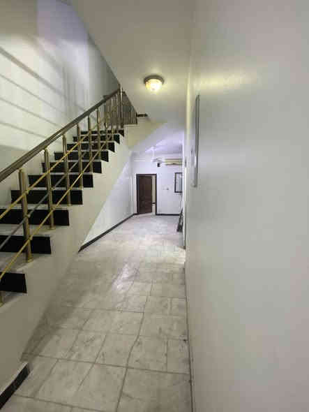 تحية طيبة 
دار 🏠 مميز للإيجار 

المساحة / 110 م

العنوان / الكرادة الشرقية - قرب كنيسة مار يوسف 

المحتويات 

الطابق الأرضي / الدار مدخلين - طرمة - صالة - مطبخ - حولي - غرفة نوم - حمام 

الطابق الثاني / حولي - غرفتين نوم - حمام كبير -بيتونة كبيرة تصلح مخزن  

للاستفسار عن السعر وباقي التفاصيل يرجى الاتصال على الأرقام التالية 

***********

***********

العادل للاستثمار والتطوير العقاري
