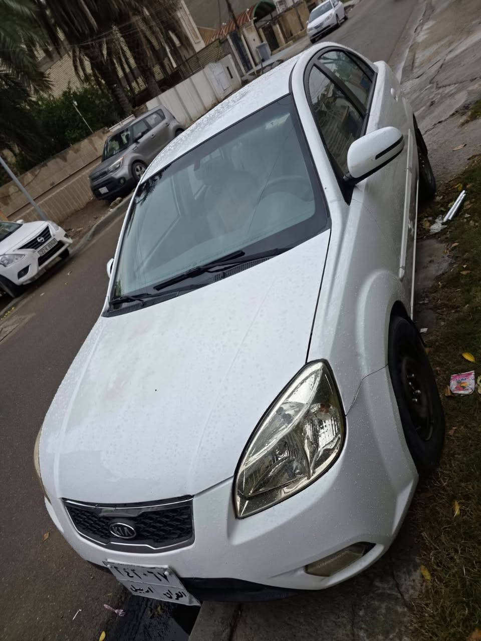 السلام عليكم 
ريو موديل 12 خليجي 
محرك 1600 كير اوتو  ضمان دولية 
لمكينه كير جدد صدر امامي خلفي جديد تبريد ثلج تدفئه تايرات جديد
 شاشه اندرويد كامره خلفيه اشاير بلمري جام كهرباء بيه جاملغ سايق مضروب ومبدل نفس اللون وباقي سياره موضحه بسونار رقم اربيل تحويل ثاني يوم  السعر 87 وبيه مجال بسيط للاستفسار   ***********
مكان سياره بغداد حي تجار بغداد, العراق
