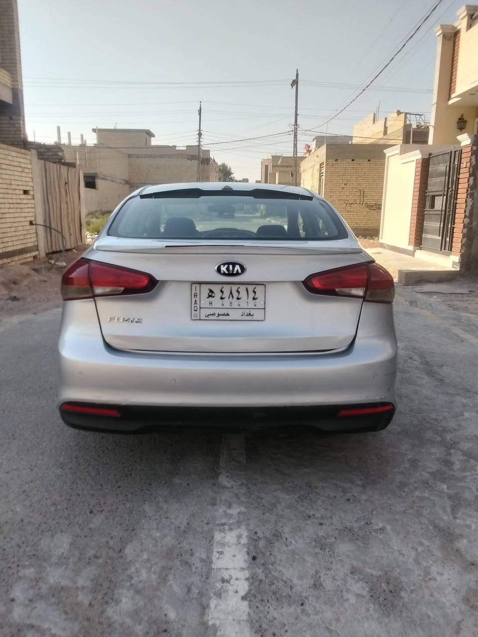 السلام عليكم البيع فورتي وارد امريكي سياره نضيفه مال جناي غير متواجد عل فيس اتصال *********** تحياتي الجميع
