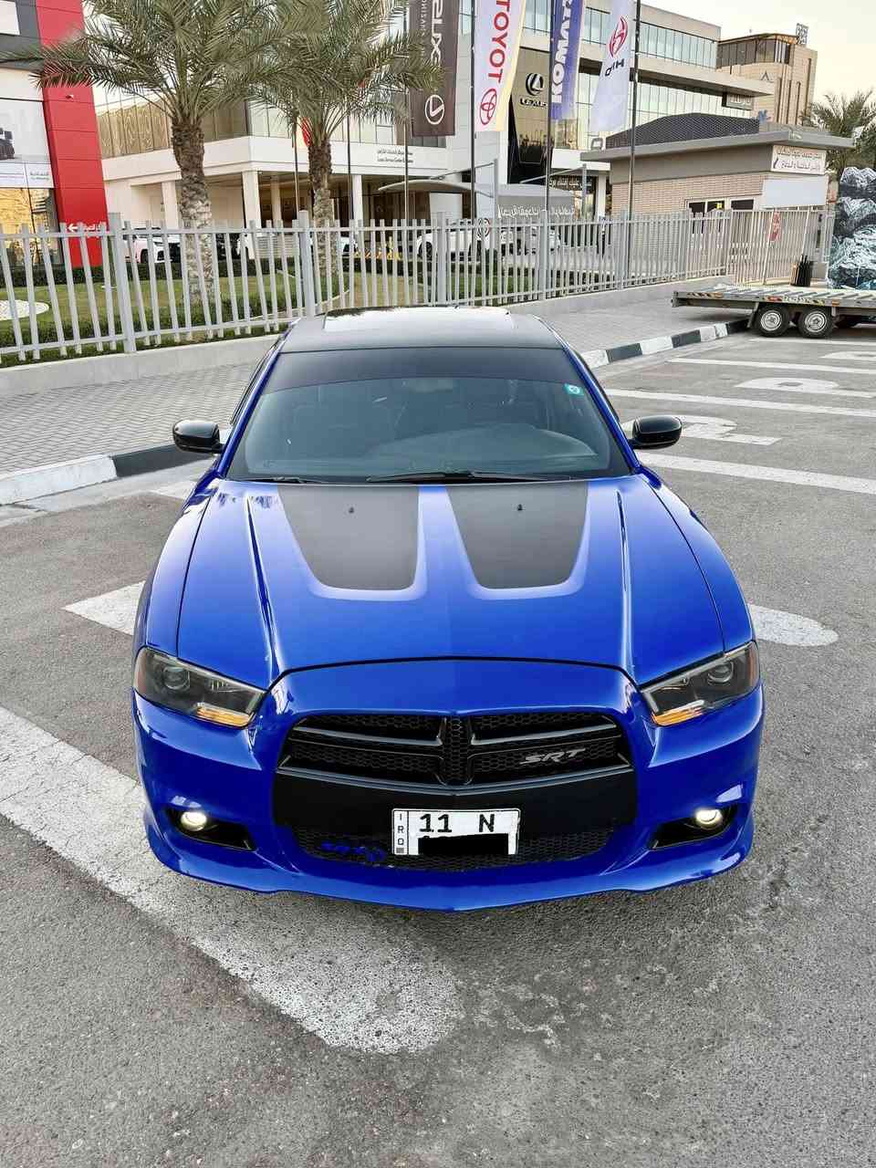 جارجر نسخه الديتونا 1865
موديل 2013 
محرك 5700 مامفتوح كفاله 
وارد امريكي حادث جاملغ خلفي وبل العراق جاملغ امامي 
بدون ايرباك بدون لغد وشاصي كفاله 
صور حادث تفضل خاص ودزهن الك 
سياره مصروف عليه ومتعوب 
فول موصفات 
فتحه بصمه شاشا جبيره 
كشن حضن خياط بلون ازرك ومختم ديتونا 
احزمه الامان بلون الازرق 
كشن كهرباء 
محدث كامل اس ارتي 
عليه ويل دايموند وتخم تاير 
كفرات فجوج
صدر امامي خلفي جديد 
برمجه وطلقات 
اكسل قفل srtلمشيف 
دركه srt
كزوز رعب 
مكان السياره بغداد السيديه 
***********
