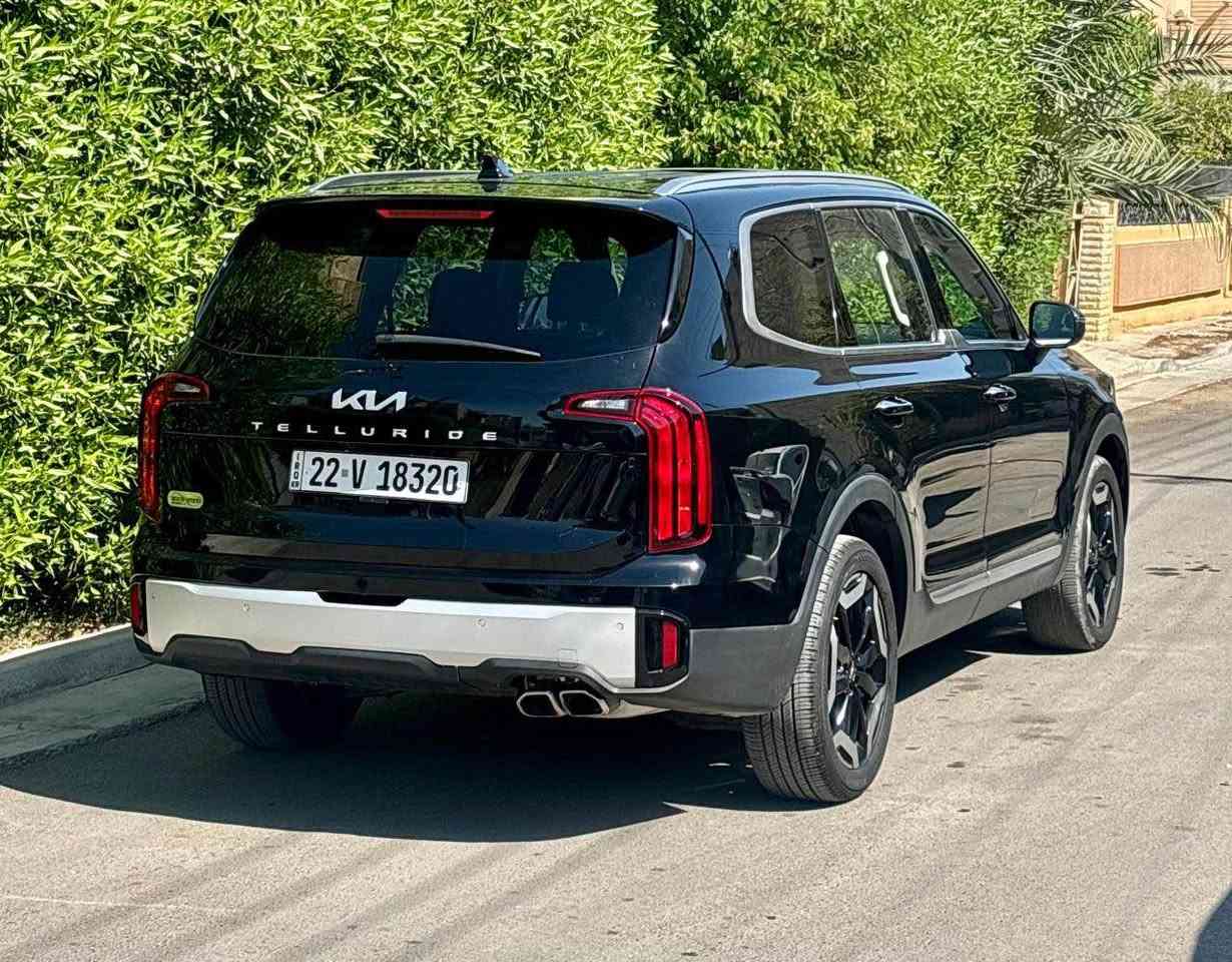 كيا تيلورايد S موديل 2025 
ماشيه 5000 يعني بعده بحاله الزيرو 
السعر (33.500$ )يعني (335 ورقه )بي مجال 
محرك سته سلندر 3800
رقم أربيل بأسم شركه تحويل وكاله ثاني يوم 
وارد امريكي حادثه امبدل جنطه نفس اللون السياره بدون لا صبغ ولا بارد ولا شخوط ولا رصعات صور الحادث بل منشور 
مواصفاته:- بصمه ,فتحه ,كشن خلفي منفصل ,رادار امامي خلفي جانبي ,مقاعد كهرباء ,مقاعد تدفئه ,لايت زينون عالي ناصي ,حساسات خلفيه ,كامره خلفيه, دشبول ديجيتال متصل ,جنطه كهرباء  ,اشاره بل مري ,تحديد مسار 
مكان السياره المنصور *********** بغداد, العراق
