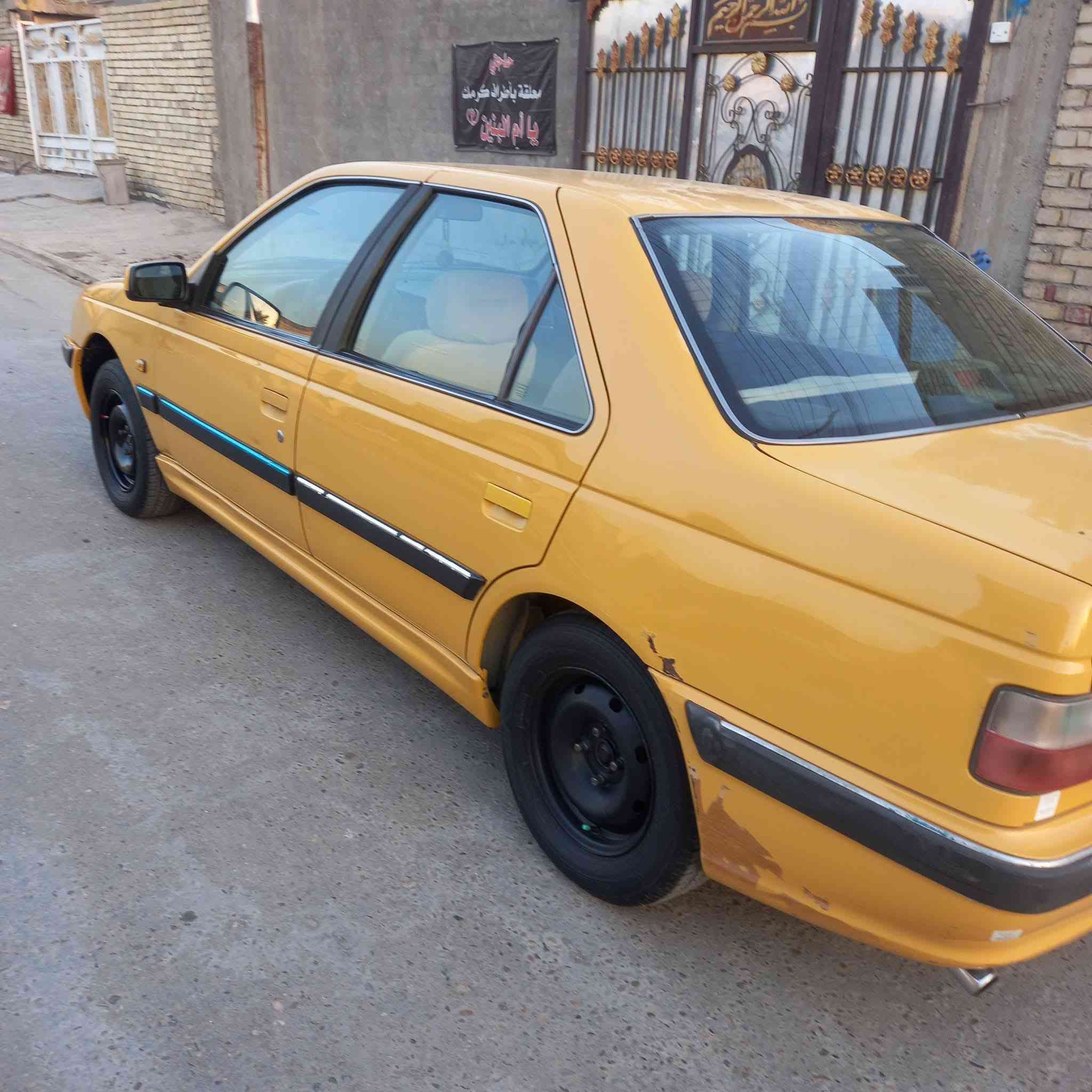 يا الله
بيجو بارص موديل 2015 مصفره هيئة غرامات سياره كير مكينه خير من الله 
راديتر باتري جديد سياره كامله مكمله ما تذب عليها الف دينار 
تحويل ثاني يوم 
بيها طخات بارد وخياسين ب هلالات 
السعر 46 مكاني بغداد الدوره
***********
