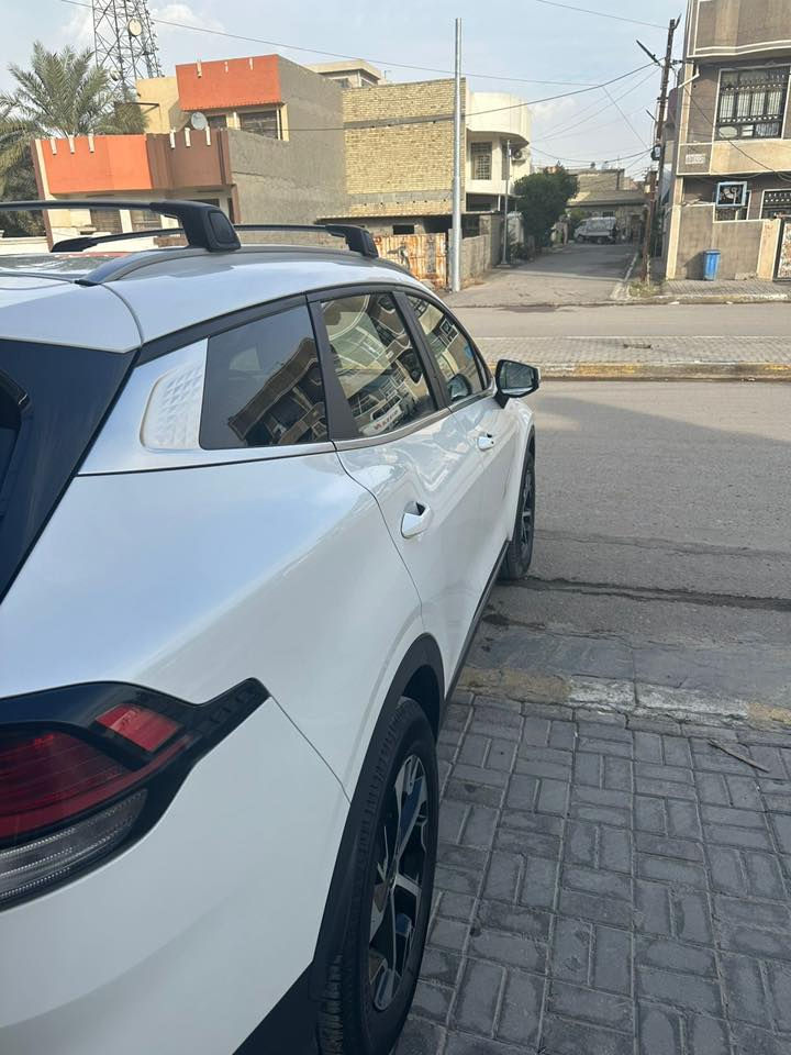 السلام عليكم كيا سبورتج مديل 2023 هايبرد التفويله تمشيك 850 كيلو السيارة كشنات جلد تدفئه كشنات وستيرن كشن السائق كهرباء تبريد شاشه لمس تبريد قطعتين رادارات امامي جانبي حساس خلفي شاشه كبيره متصلة لايت زنون ولد امامي خلفي سياره اقتصاديه وبلبانزين العادي بدون دوانز رقم اربيل باسمي صور الحادث بلمنشور عنوان بغداد الشعب سعرهة 190$ وبيهة مجال قليل الاتصال ***********
