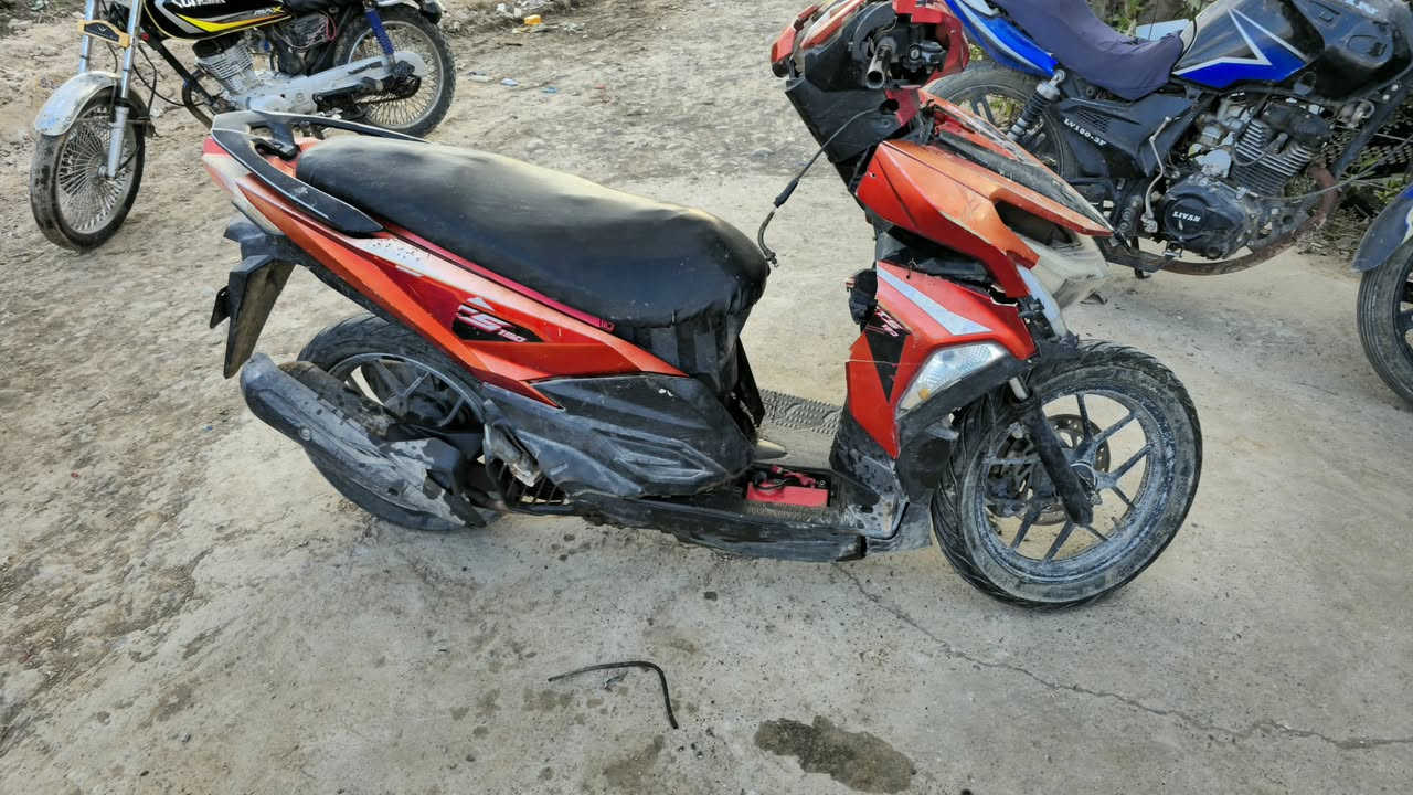 ماكس للبيع الخلل فقط يرادلها هندر + سلف + شوي ترتيبات باقي كله شغال متروكه صارلها شهرين السعر ١٢٠ وبيها مجال شراي يجي خاص


**إذا كنت صاحب هذا الإعلان وتريد حذفه لأي سبب، رجاءا أرسل رسالة إلى الدعم الفني**